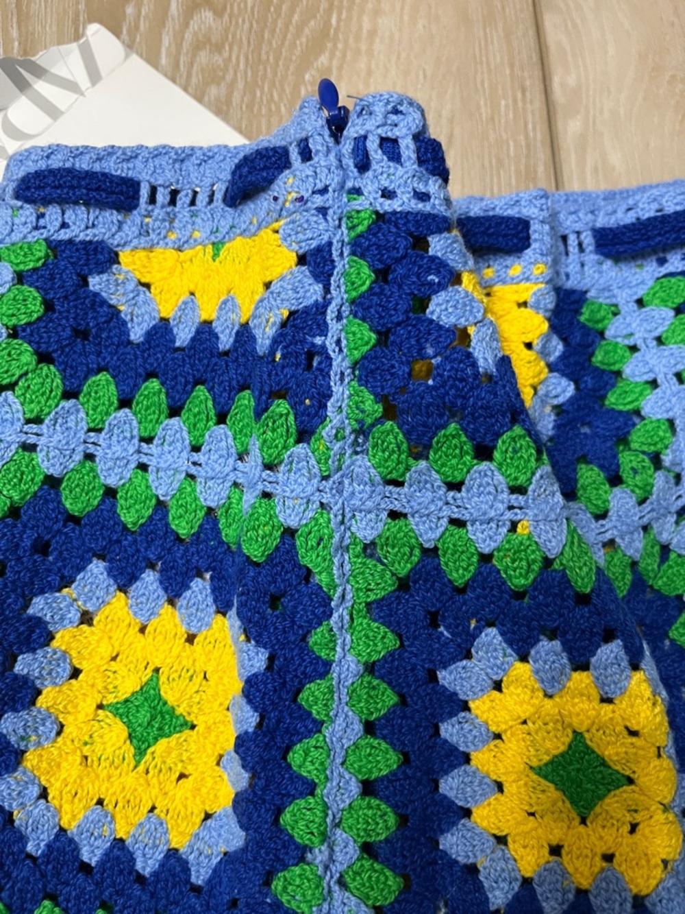 Zara High Waisted Crochet Shorts Blue Yellow Green Size Small NEW - Picture 9 of 9